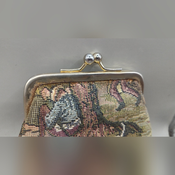 Vintage Gobelin Collection Coin Purse - Picture 6 of 8